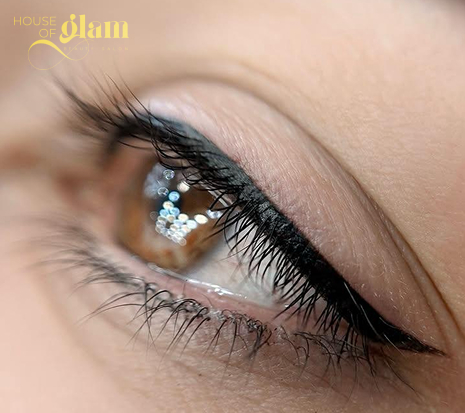 Permanent Make-up Eyeliner in Stuttgart Mitte für einen ausdrucksstarken Blick