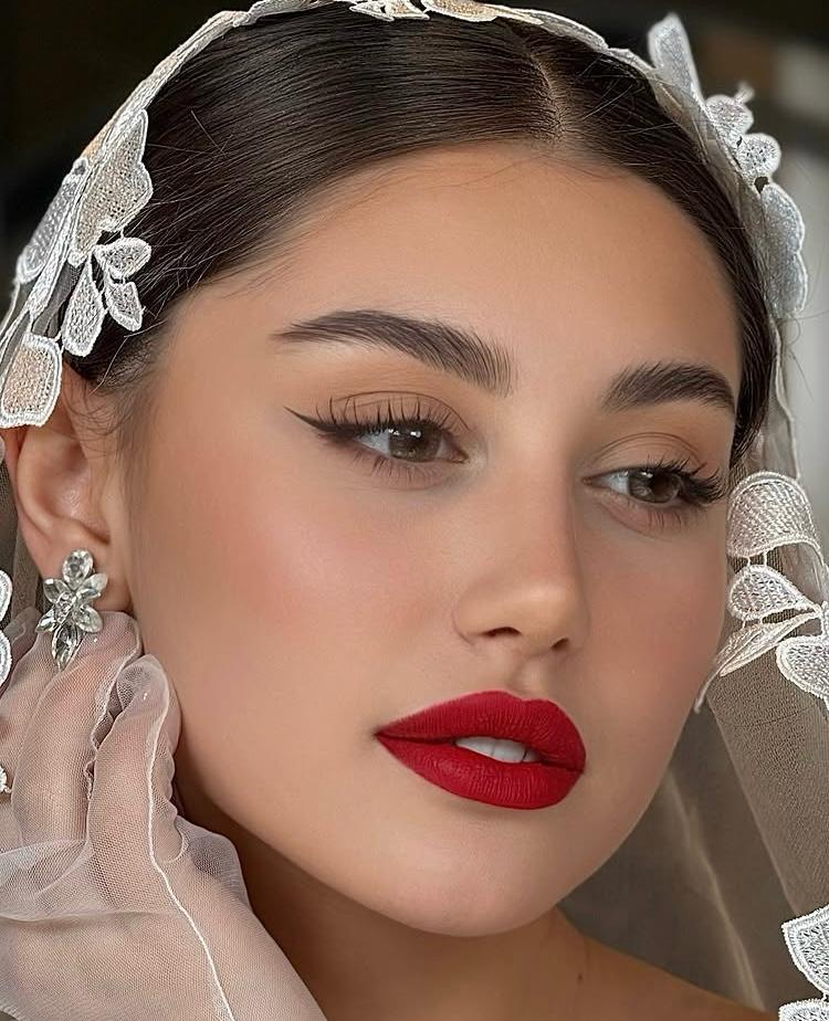 Stilvolles Brautstyling Stuttgart Mitte – Hair & Make-up aus einer Hand