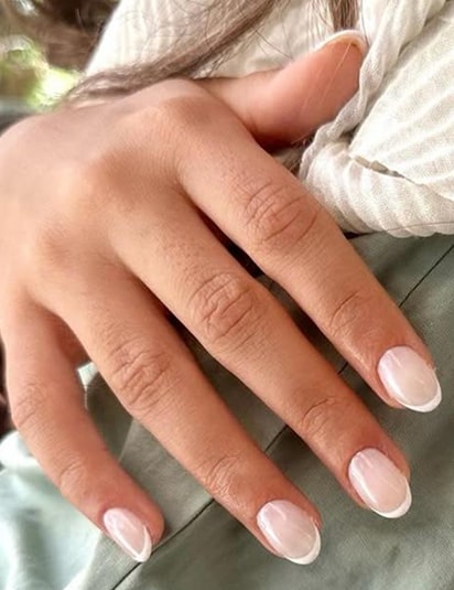  Schellack Manik&uuml;re mit langanhaltendem Glanz in Stuttgart