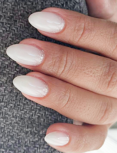 Glitzer Nageldesign im Nagelstudio Stuttgart