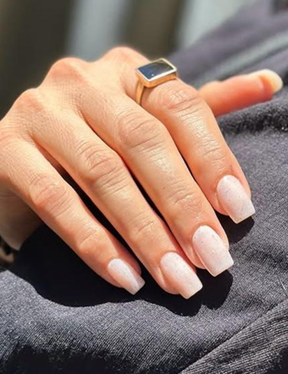 Dezentes Nude Design vom Nagelstudio Stuttgart Mitte