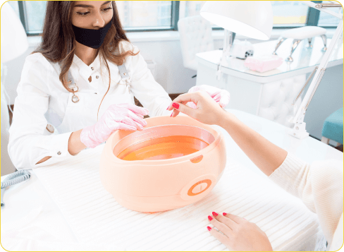 Paraffin Pflege Behandlung in House of Glam